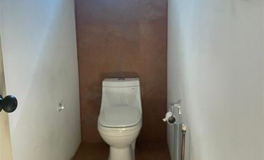Casa en venta 4D+3B+Est+patio Escuadron Asentamiento Coronel