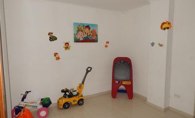 apartamento en venta en ciudad jardín. Cod V83755