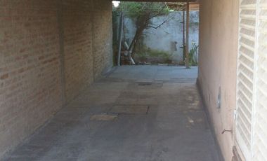 Duplex en venta W. C. Morris, Hurlingham.