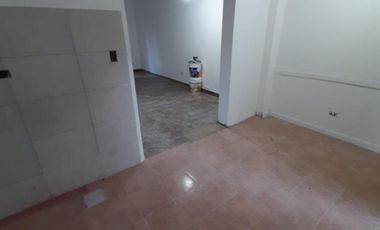 Duplex en venta W. C. Morris, Hurlingham.