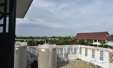 DI JUAL CEPAT RUMAH 2 LANTAI DI JL SIMPANG TIGA FULL INTERIOR +KOLAM