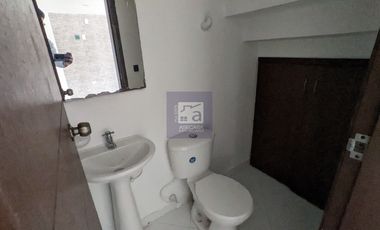 COD. 5782 - SE ARRIENDA CASA - BARRIO: PRADOS DE LAURENTIA