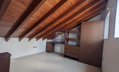 COD. 5782 - SE ARRIENDA CASA - BARRIO: PRADOS DE LAURENTIA