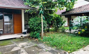 DISEWAKAN RUMAH BELANDA Cocok Untuk Usaha SAYAP RIAU Dago