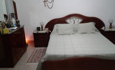 Excelente casa para dos familias