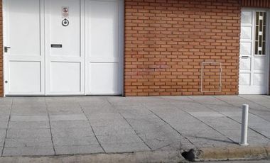 Excelente casa para dos familias