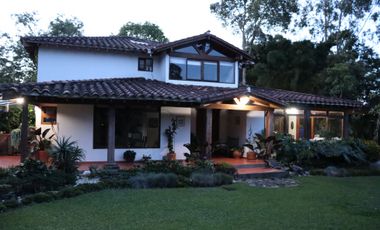 Casa campestre independiente en Llanogrande, Rionegro