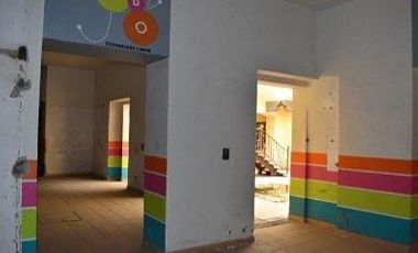 PLAZA COMERCIAL  EN RENTA