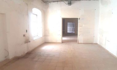 PLAZA COMERCIAL  EN RENTA