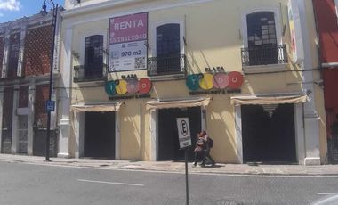 PLAZA COMERCIAL  EN RENTA