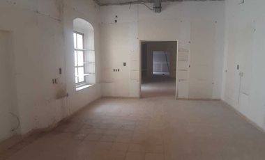 PLAZA COMERCIAL  EN RENTA