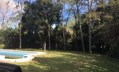 Casa de campo, ubicada en Villa Ruiz.