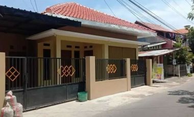 Rumah Baru Minimalis Pinggir Jalan Timur XT Square Umbulharjo Kodya