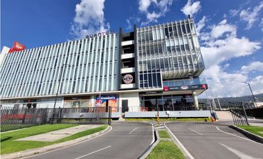 En venta  oficina en centro de negocios QUANTUM