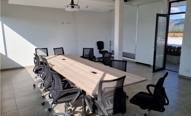 En venta  oficina en centro de negocios QUANTUM