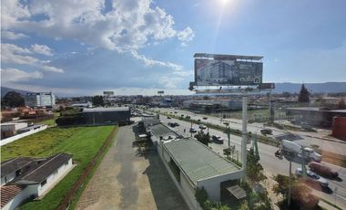 En venta  oficina en centro de negocios QUANTUM