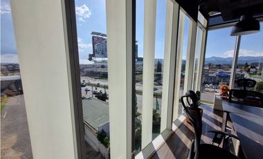 En venta  oficina en centro de negocios QUANTUM