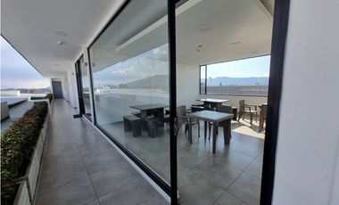 En venta  oficina en centro de negocios QUANTUM