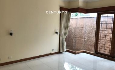 Disewakan Rumah Lokasi Tenang Dan Aman Di Jaksel FR 18375