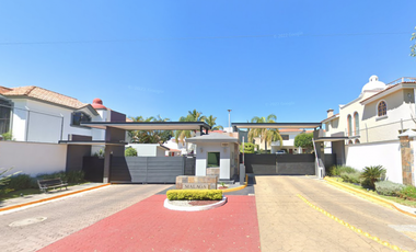 CASA EN REMATE BANCARIO EN PARQUE DE LA CASTELLANA ZONA RESIDENCIAL EN ZAPOPAN JALISCO