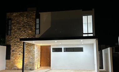 Casa en venta en Merida,Yucatan en Conkal CON 3 RECAMARAS EN PRIVADA