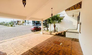 Casa en Renta en Las Lomas Residencial