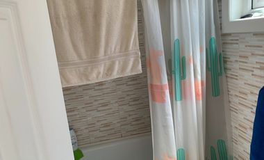 Casa comercial + 2 dpto.  $ 1.000.000 renta