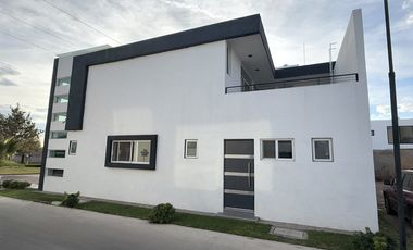 NORTE EN DELATERRA EN ESQUINA SIN VECINOS EN FRENTE