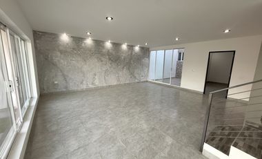 NORTE EN DELATERRA EN ESQUINA SIN VECINOS EN FRENTE