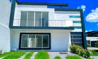 NORTE EN DELATERRA EN ESQUINA SIN VECINOS EN FRENTE