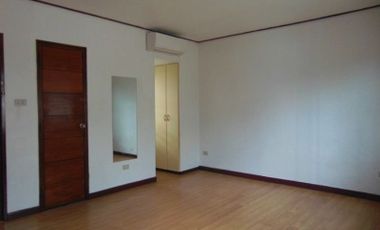 Semi-Furnished 3 Bedrooms Apartment in Banilad Cebu City