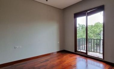 DIJUAL RUMAH BAGUS DAN MODERN di JL BDN / CIPETE, JAKSEL