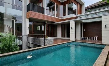DIJUAL RUMAH BAGUS DAN MODERN di JL BDN / CIPETE, JAKSEL