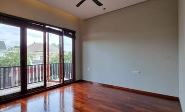 DIJUAL RUMAH BAGUS DAN MODERN di JL BDN / CIPETE, JAKSEL