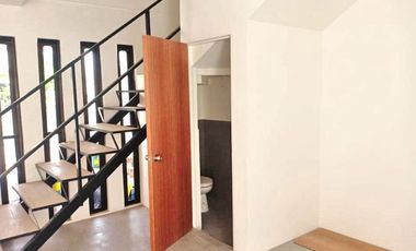 3BR HOUSE AND LOT (TOWNHOUSE TYPE) NEAR SIENNA COLLEGE TAYTAY - WALTERMART TAYTAY - TIKLING - VALLEY GOLF - ORTIGAS AVE. EXTENSION