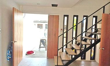 3BR HOUSE AND LOT (TOWNHOUSE TYPE) NEAR SIENNA COLLEGE TAYTAY - WALTERMART TAYTAY - TIKLING - VALLEY GOLF - ORTIGAS AVE. EXTENSION