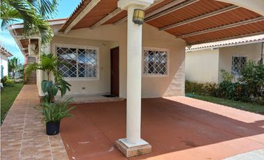 Se Vende/Alquila Casa en La Chorrera, Verde Real