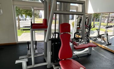 NORTE EN ALCAZAR MAGNIFICA CASA CON TERRENO EXCEDENTE