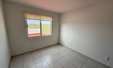 NORTE EN ALCAZAR MAGNIFICA CASA CON TERRENO EXCEDENTE