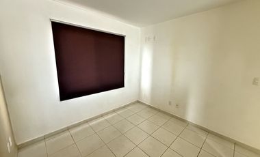 NORTE EN ALCAZAR MAGNIFICA CASA CON TERRENO EXCEDENTE