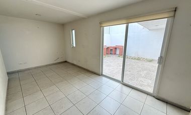 NORTE EN ALCAZAR MAGNIFICA CASA CON TERRENO EXCEDENTE