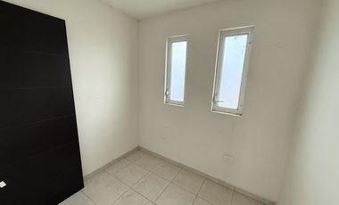 NORTE EN ALCAZAR MAGNIFICA CASA CON TERRENO EXCEDENTE