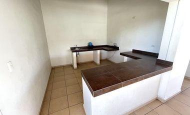 NORTE EN ALCAZAR MAGNIFICA CASA CON TERRENO EXCEDENTE