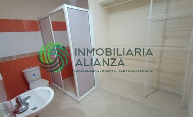 casa en arriendo en cincuentenario. Cod A12948