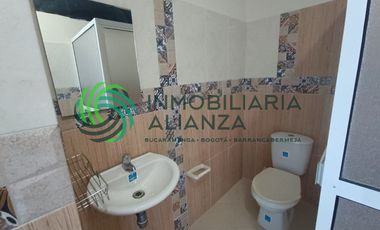 casa en arriendo en cincuentenario. Cod A12948
