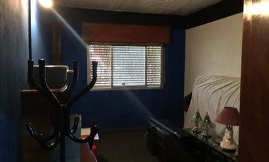 CASA EN VENTA PARA 3 FAMILIAS