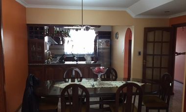 CASA EN VENTA PARA 3 FAMILIAS