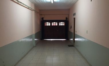 CASA EN VENTA PARA 3 FAMILIAS