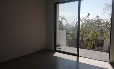 Casa con alberca, En Fraccionamiento Burgos Bugambilias, Cuernavaca