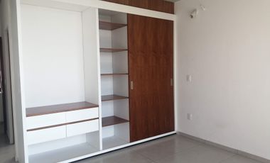 Casa con alberca, En Fraccionamiento Burgos Bugambilias, Cuernavaca